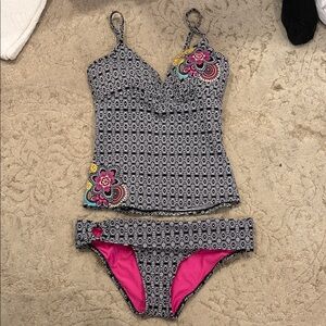 Floral Patterned Bikini Set